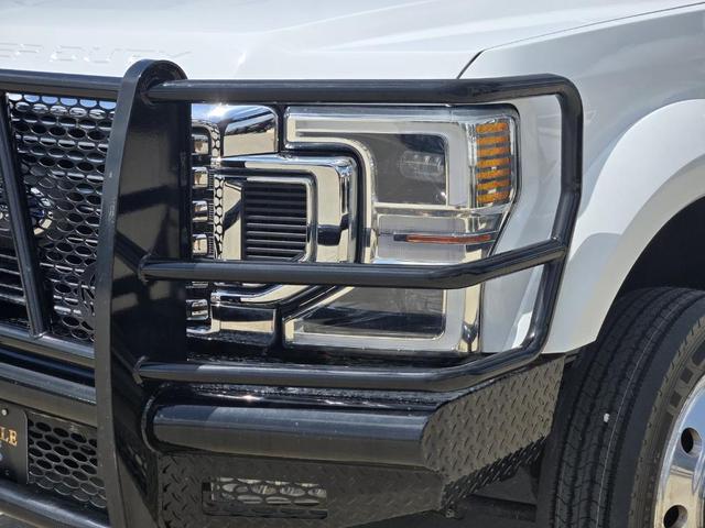 Photo of 2022 Oxford White Ford F-450