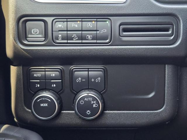 Photo of 2022 Black Chevrolet Tahoe