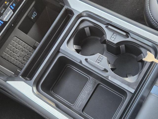 Photo of 2026 White Metallic Ford F-250