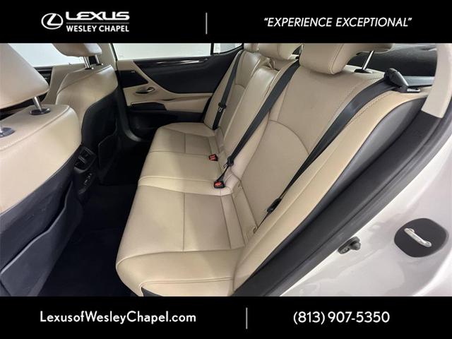Photo of 2020 Eminent White Pearl Lexus ES 350