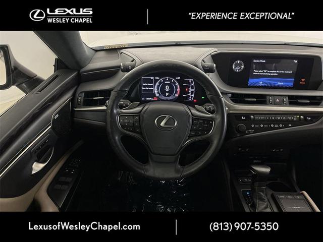 Photo of 2020 Eminent White Pearl Lexus ES 350