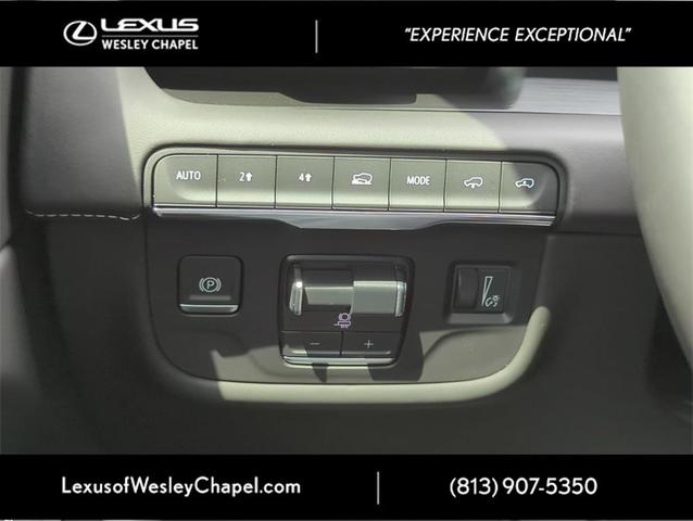 Photo of 2024 Argent Silver Metallic Cadillac Escalade