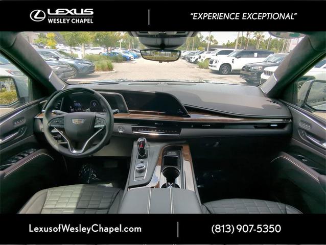 Photo of 2024 Argent Silver Metallic Cadillac Escalade