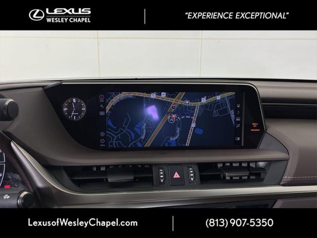 Photo of 2021 Atomic Silver Lexus ES 350