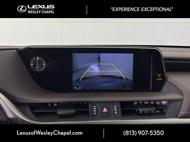 Photo of 2021 Atomic Silver Lexus ES 350