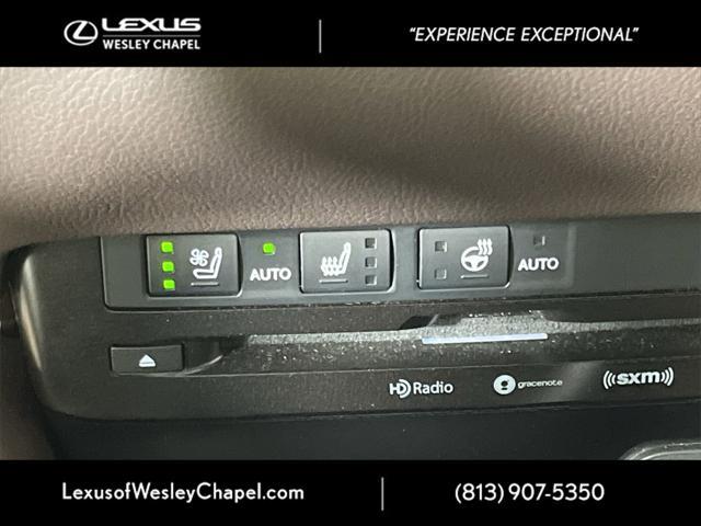 Photo of 2021 Atomic Silver Lexus ES 350