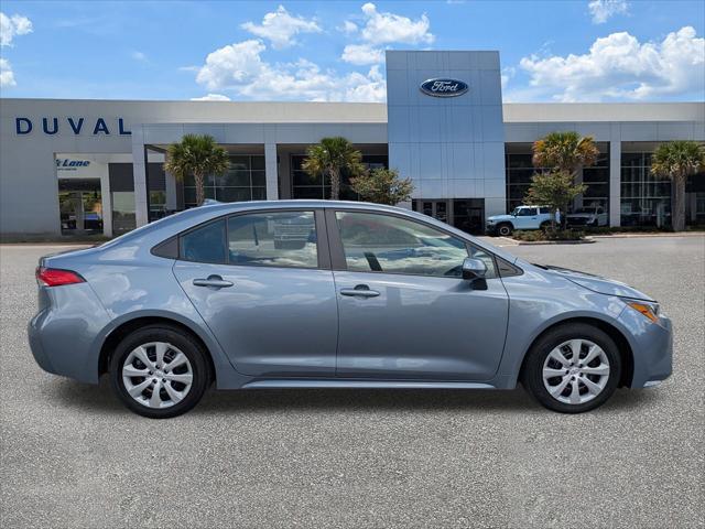 Photo of 2023 Gray Toyota Corolla