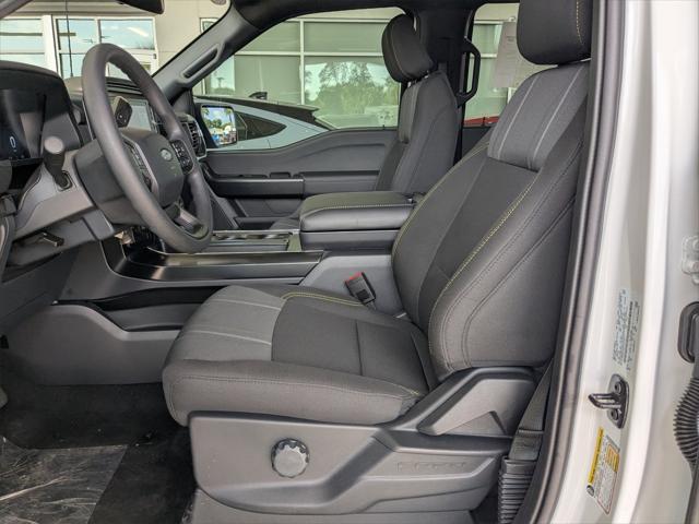 Photo of 2025 Oxford White Ford F-150
