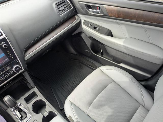 Photo of 2019 Abyss Blue Pearl Subaru Outback