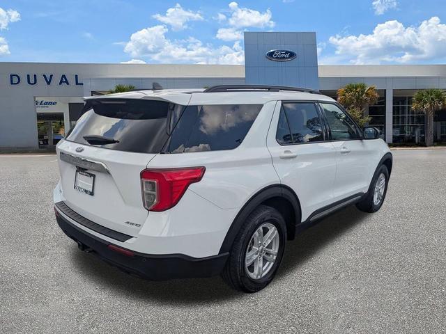 Photo of 2022 Oxford White Ford Explorer