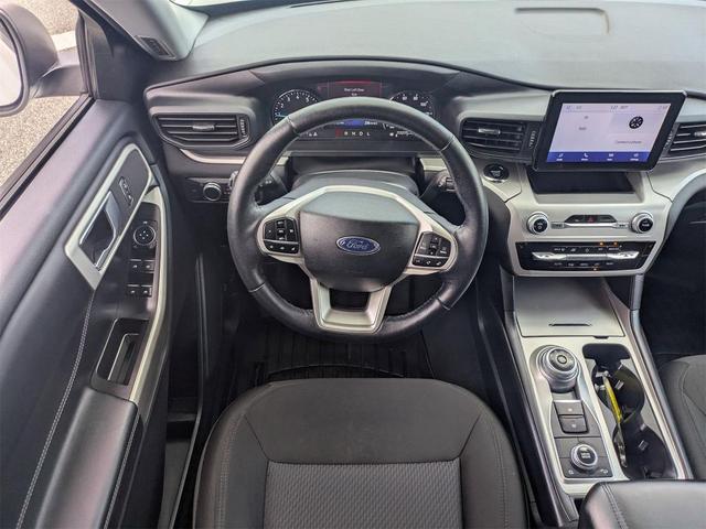 Photo of 2022 Oxford White Ford Explorer