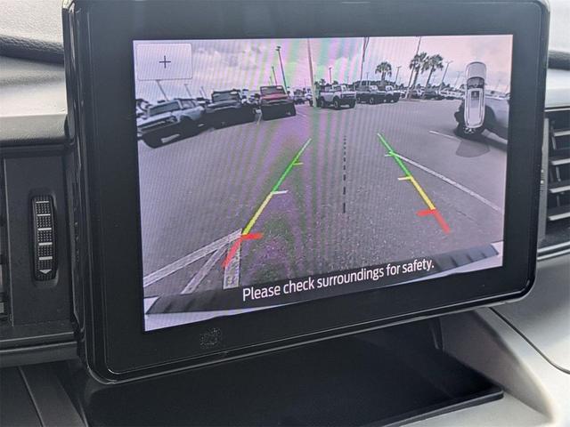Photo of 2022 Oxford White Ford Explorer