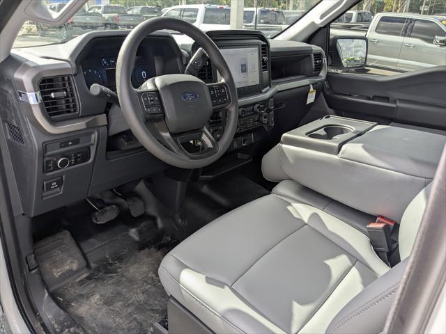 Photo of 2025 Oxford White Ford F-150