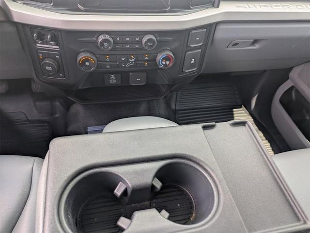 Photo of 2023 Oxford White Ford F-350