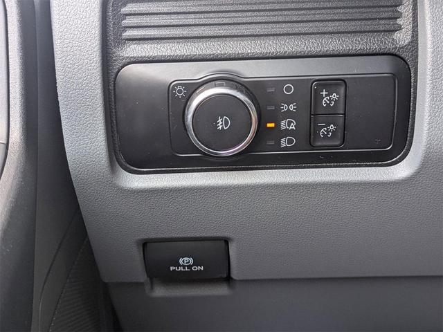 Photo of 2023 Oxford White Ford F-350