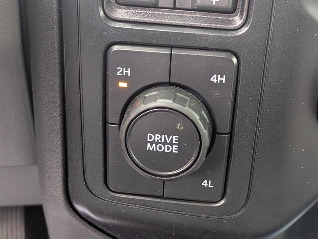 Photo of 2023 Oxford White Ford F-350