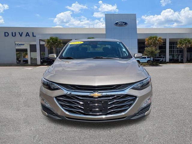 Photo of 2023 Mineral Gray Metallic Chevrolet Malibu