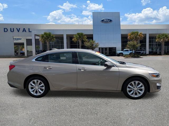 Photo of 2023 Mineral Gray Metallic Chevrolet Malibu