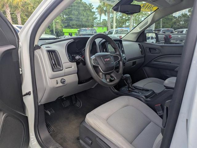 Photo of 2018 Summit White GMC Canyon