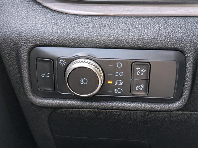 Photo of 2020 Silver Metallic Ford Explorer