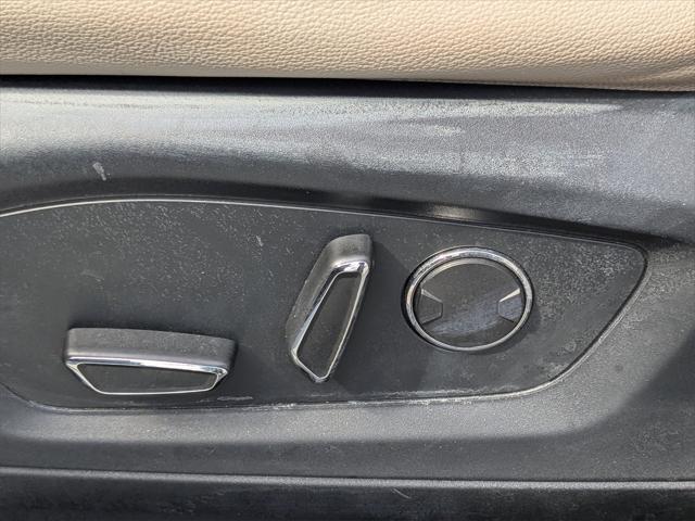 Photo of 2020 Silver Metallic Ford Explorer