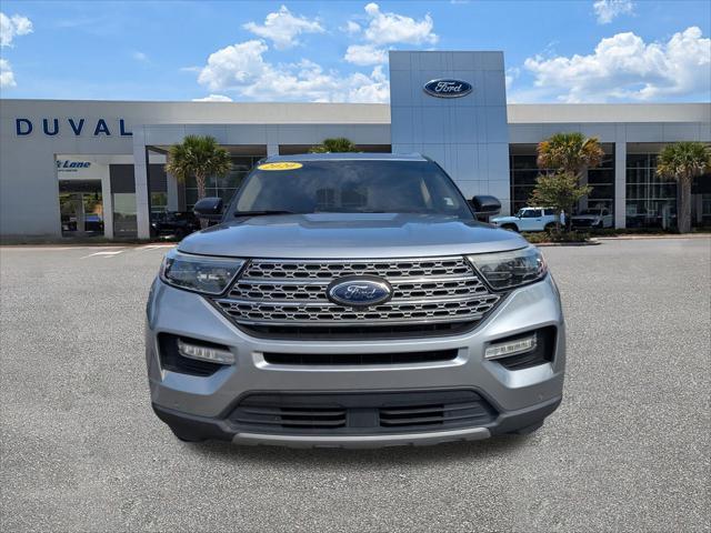 Photo of 2020 Silver Metallic Ford Explorer
