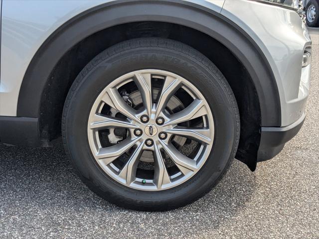 Photo of 2020 Silver Metallic Ford Explorer