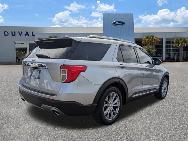 Photo of 2020 Silver Metallic Ford Explorer
