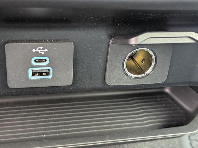 Photo of 2025 Carbonized Gray Metallic Ford F-250