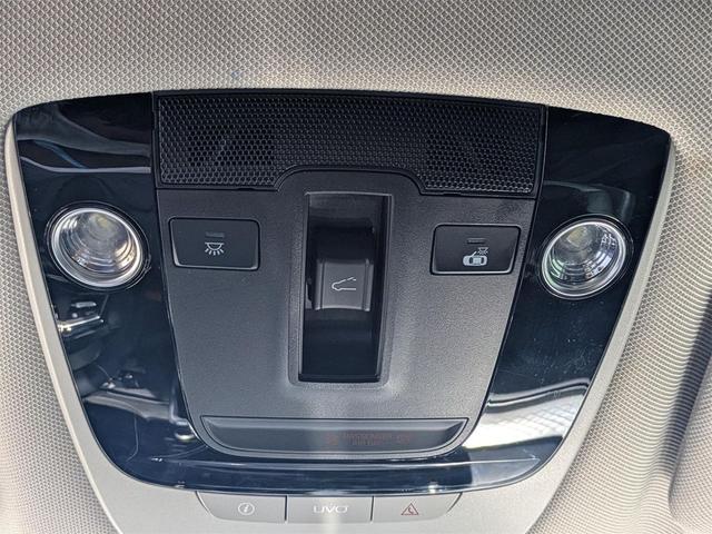 Photo of 2021 Sparkling Silver Kia Sorento
