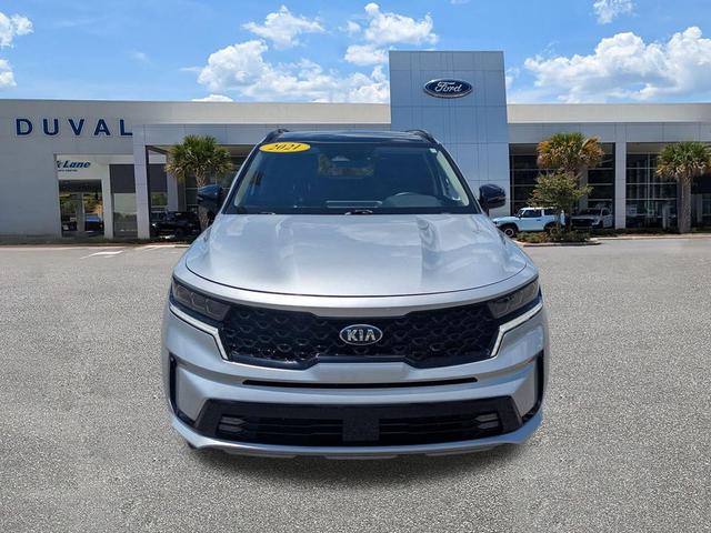 Photo of 2021 Sparkling Silver Kia Sorento