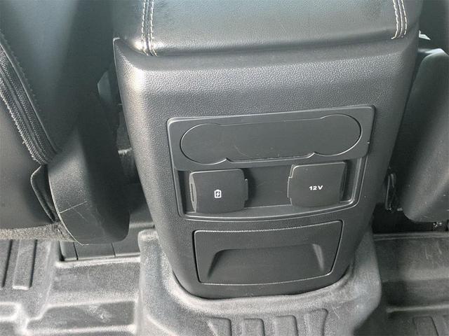 Photo of 2023 Black Metallic Ford Explorer