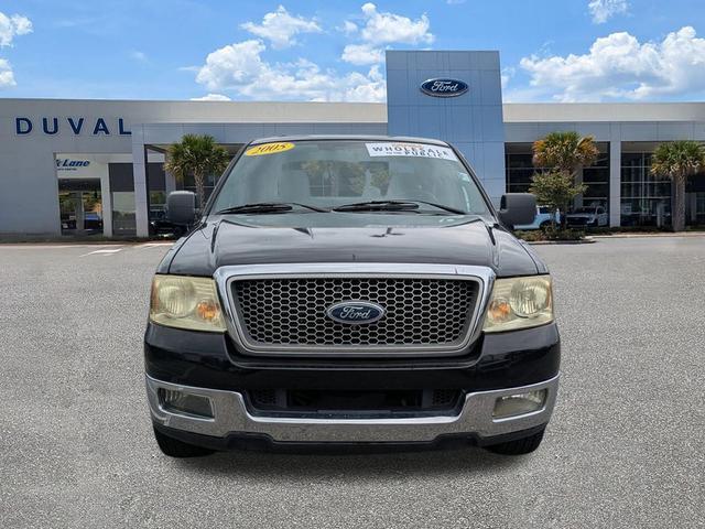 Photo of 2005 Black Ford F-150