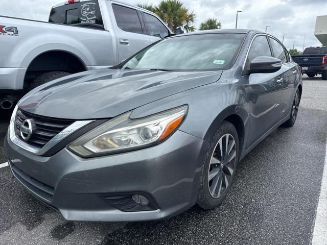Photo of 2018 Gun Metallic Nissan Altima