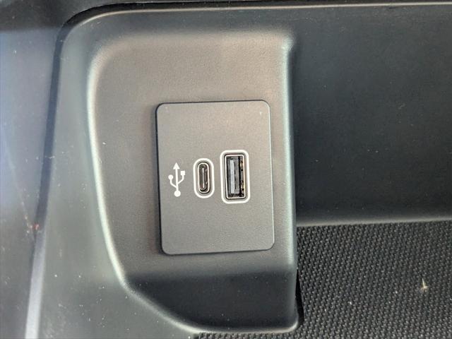 Photo of 2025 Agate Black Metallic Ford F-150 Lightning