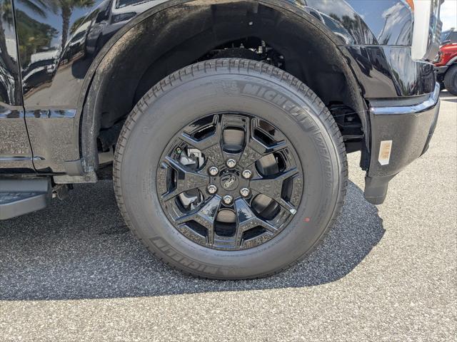 Photo of 2025 Agate Black Metallic Ford F-150 Lightning