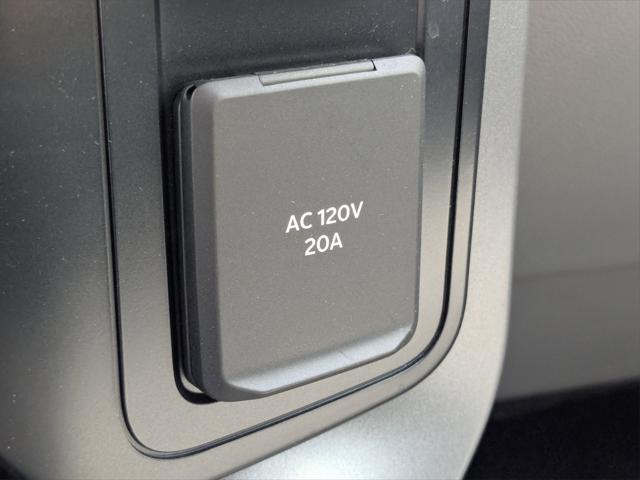 Photo of 2025 Agate Black Metallic Ford F-150 Lightning