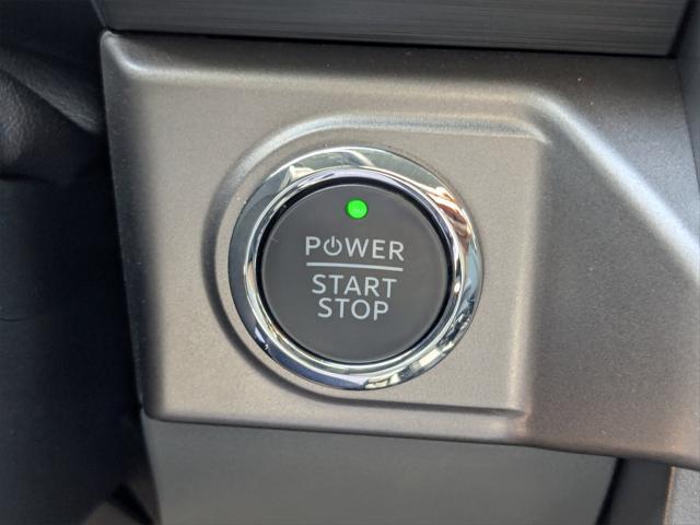 Photo of 2025 Agate Black Metallic Ford F-150 Lightning