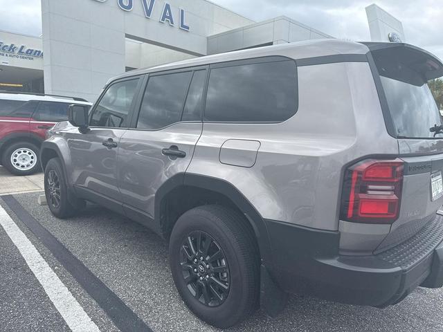 Photo of 2025 Meteor Shower Toyota Land Cruiser
