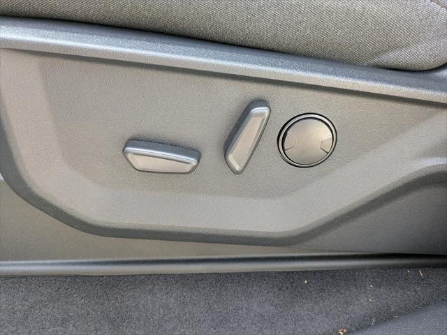 Photo of 2025 Iconic Silver Metallic Ford F-150