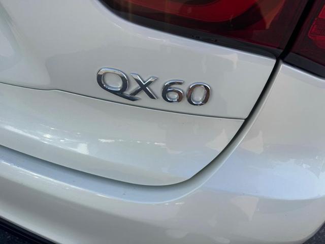 Photo of 2019 Majestic White INFINITI QX60