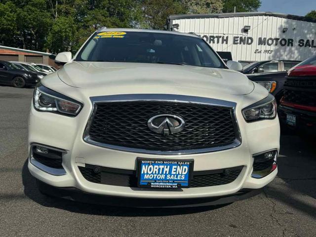 Photo of 2019 Majestic White INFINITI QX60