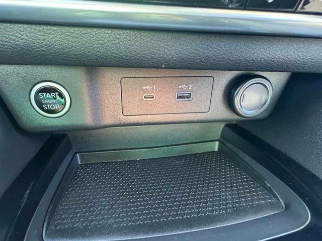 Photo of 2023 White Nissan Rogue