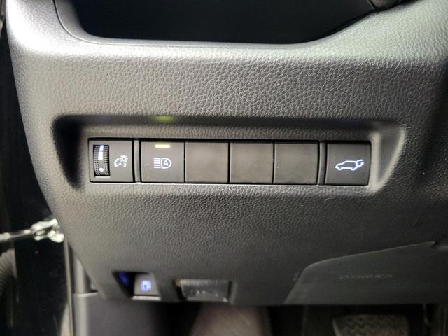 Photo of 2021 Black Toyota RAV4 Hybrid