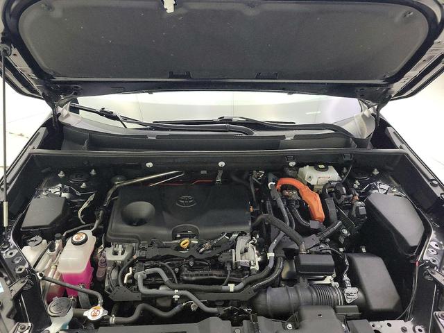 Photo of 2021 Black Toyota RAV4 Hybrid