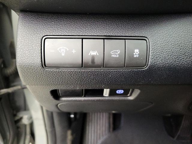 Photo of 2022 Gray Hyundai SANTA FE