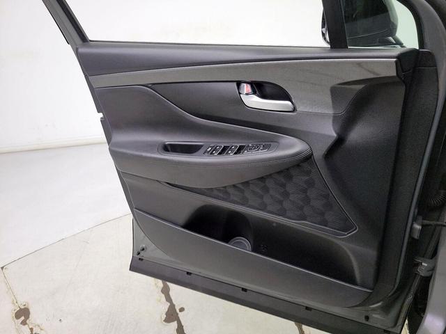 Photo of 2022 Gray Hyundai SANTA FE