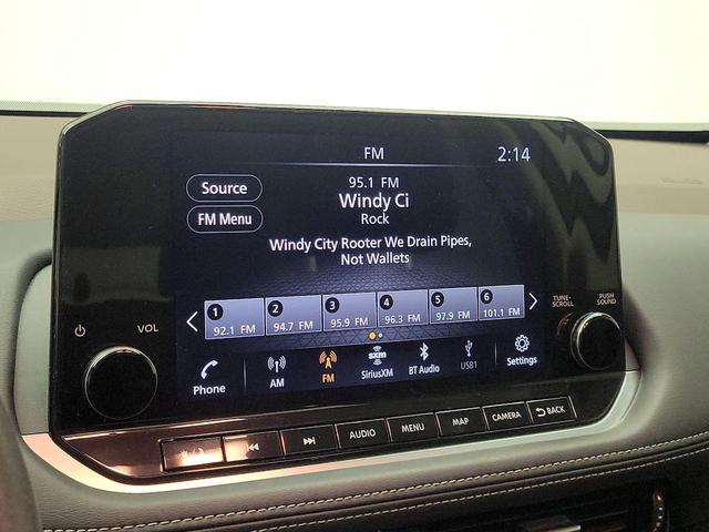Photo of 2022 Tan Nissan Rogue