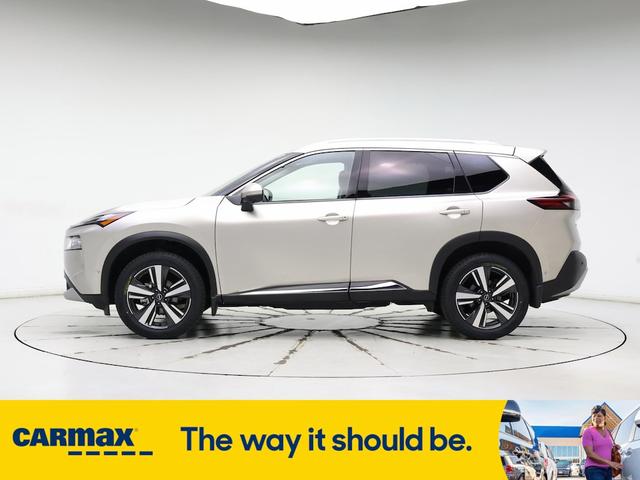 Photo of 2022 Tan Nissan Rogue