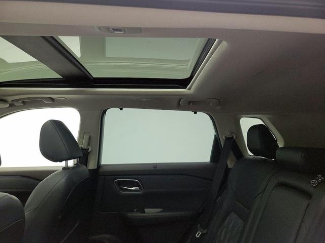 Photo of 2022 Tan Nissan Rogue